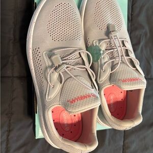 Magellan Outdoors Gray Athletic Shoes